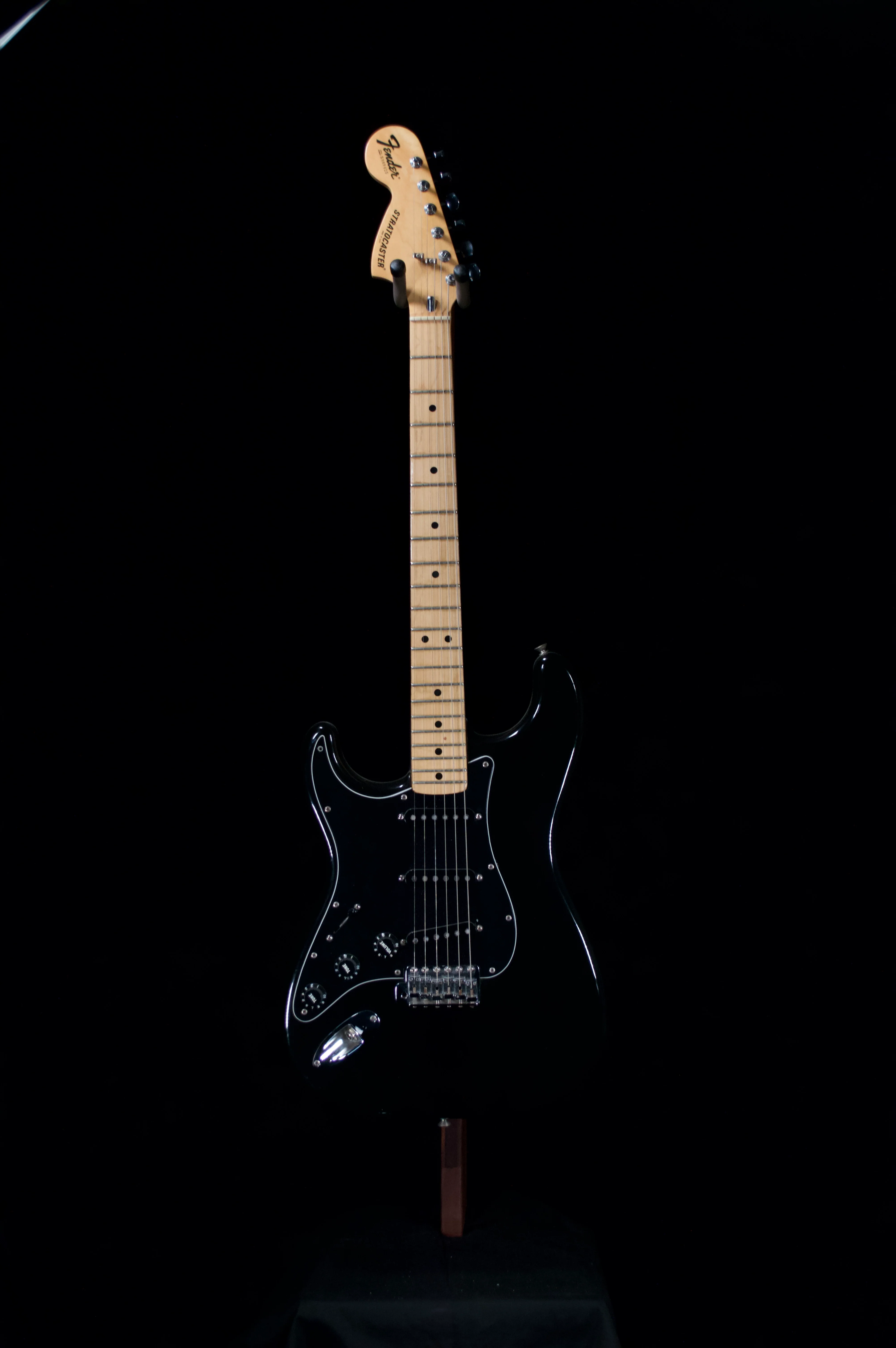 ✅ Fender 1978 Strat Left-handed Guitar - Image 2