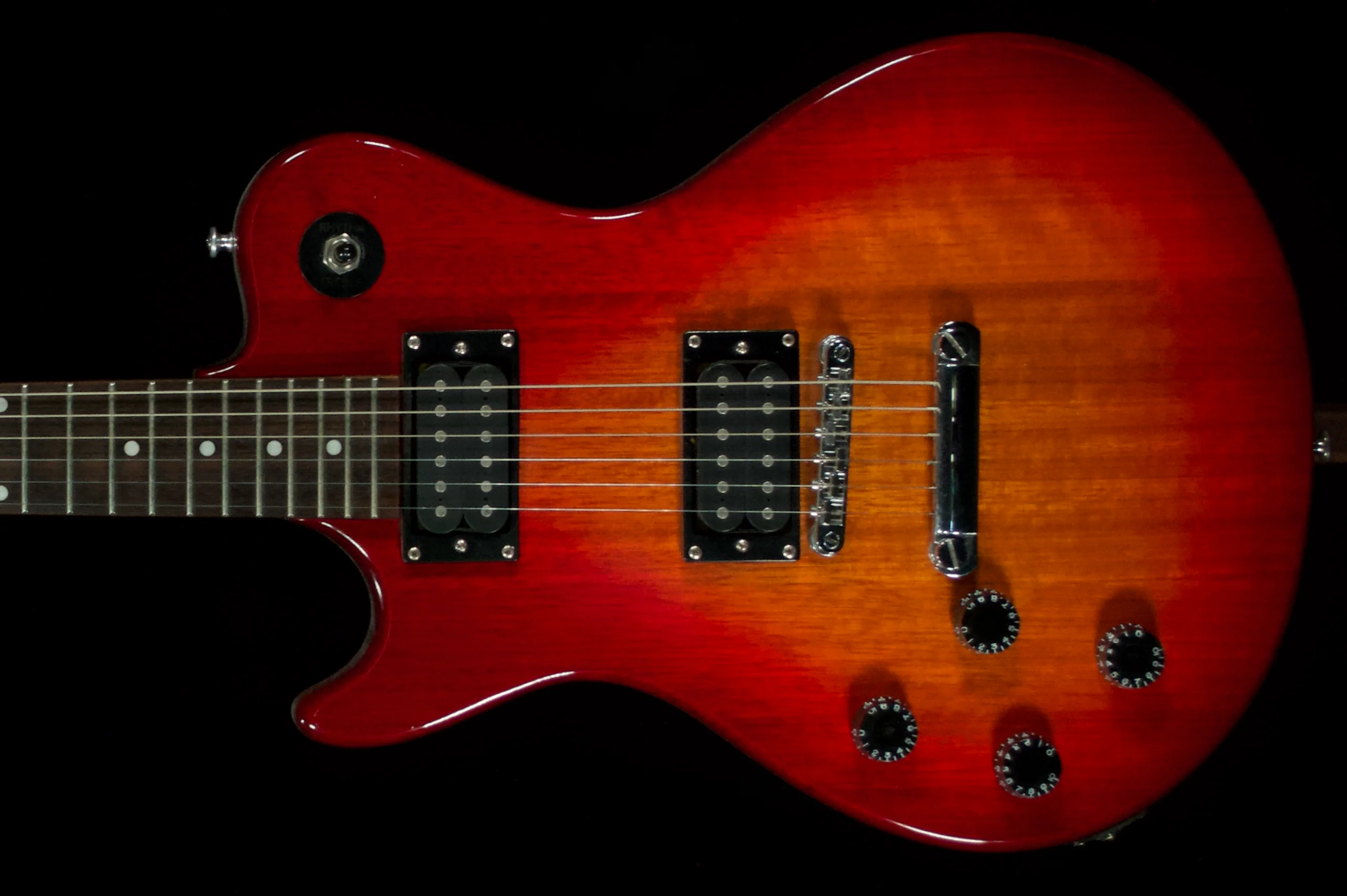✅ Silvertone LP Left-handed Electric Guitar