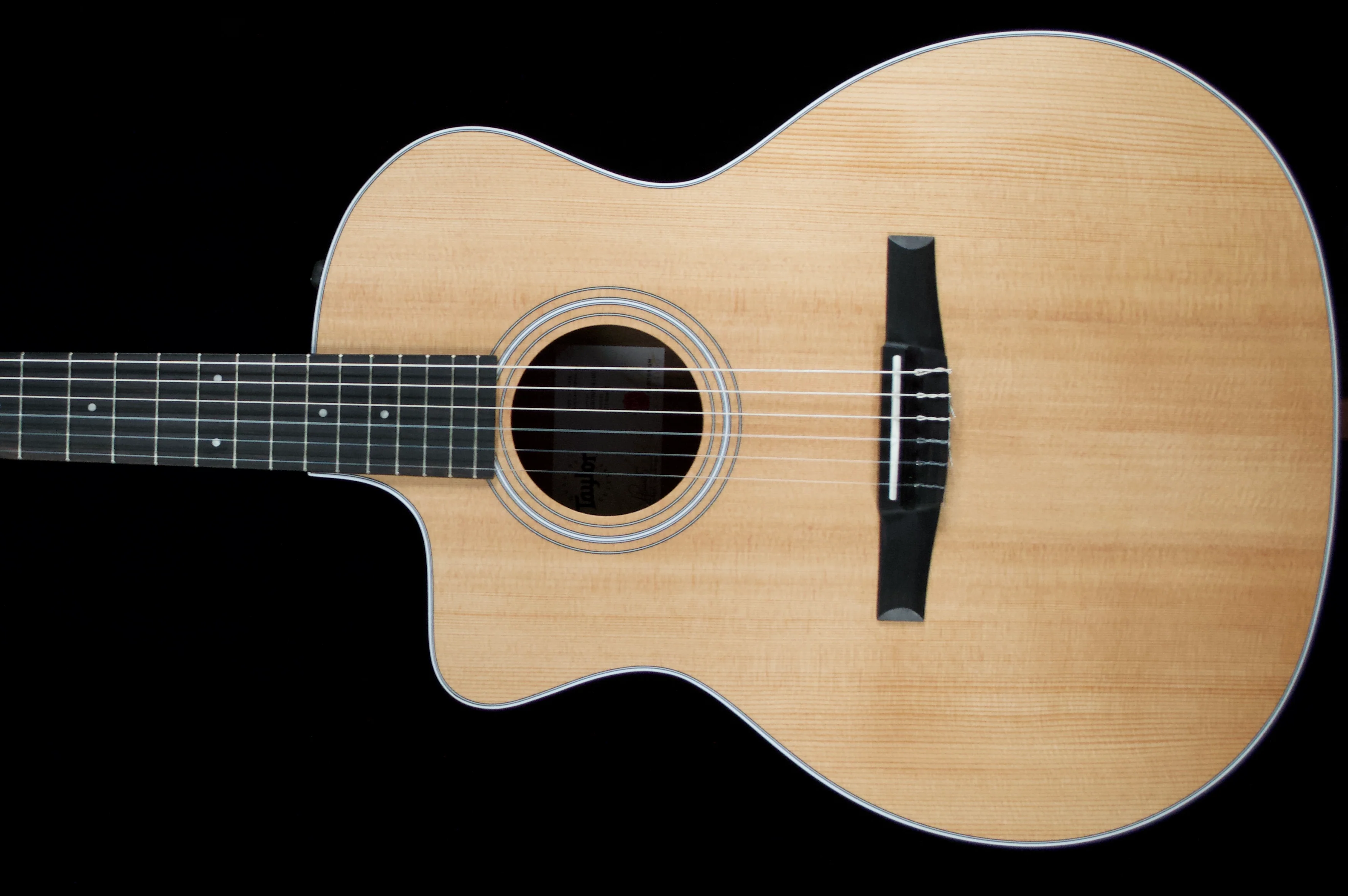 ✅ Taylor 214ce Nylon string