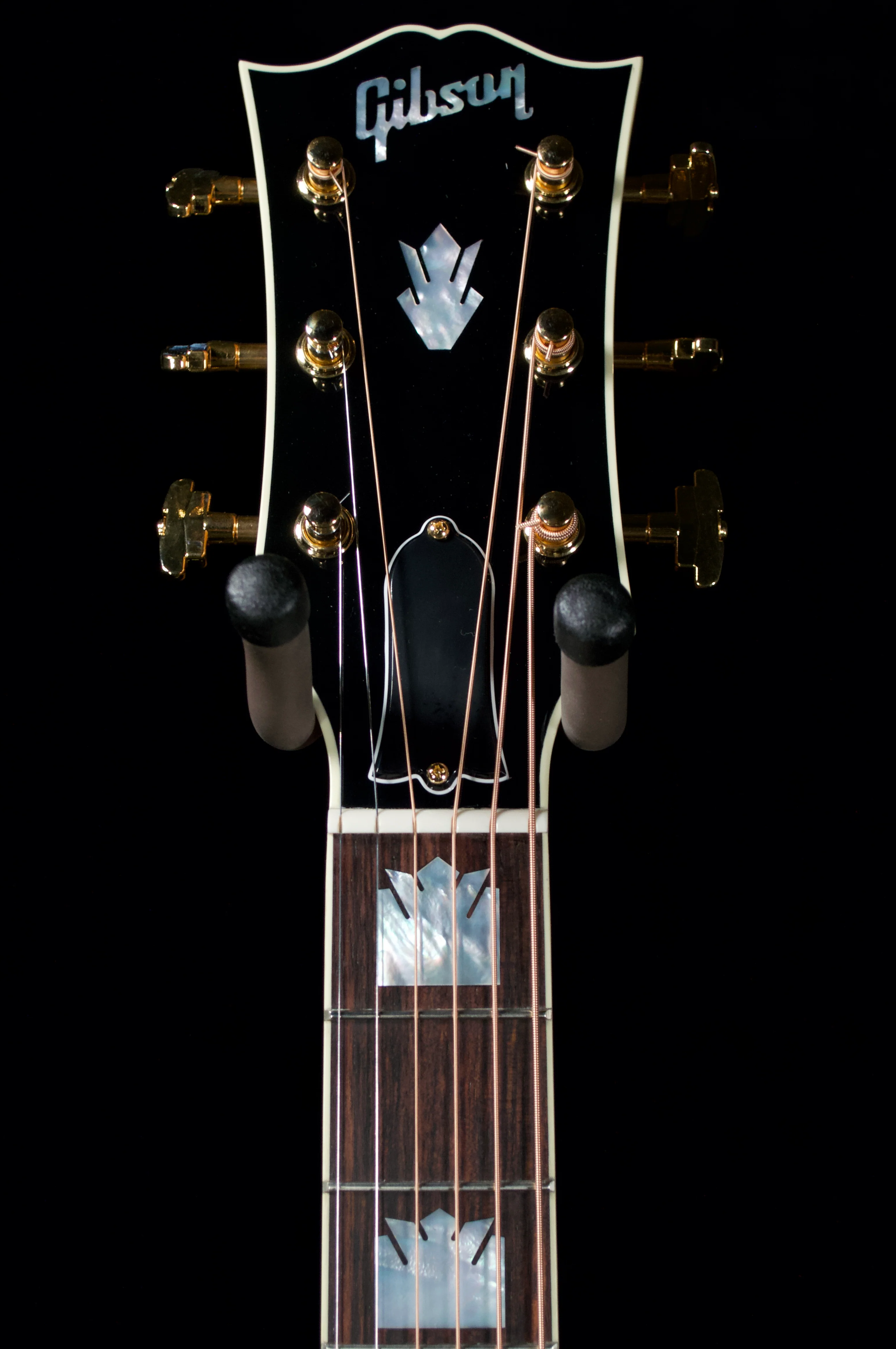 ✅Gibson SJ-200 Standard Rosewood in Rosewood burst Left Handed - Image 4