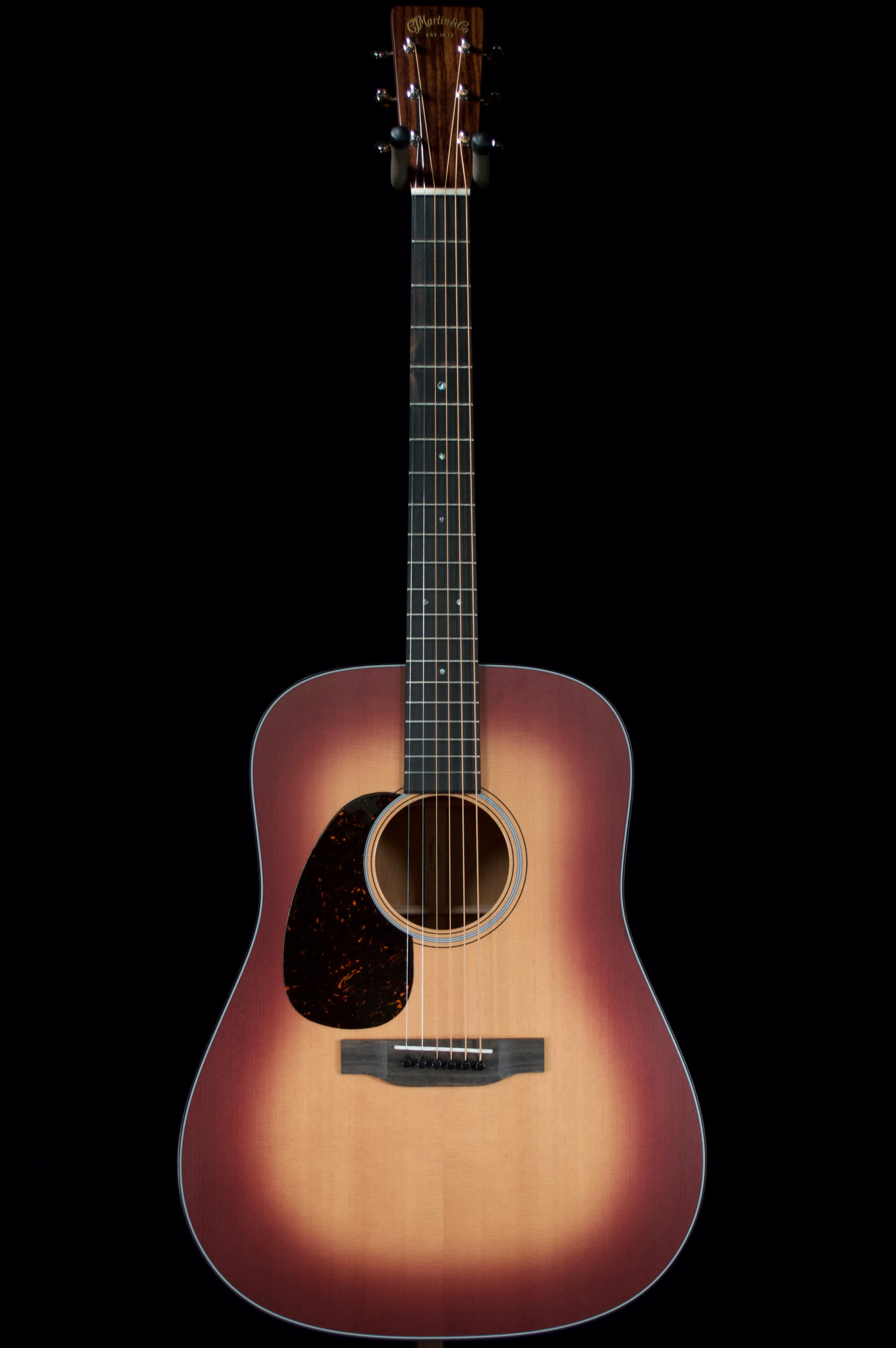 ✅ Martin D18 Satin Sunburst Left Handed. - Image 2