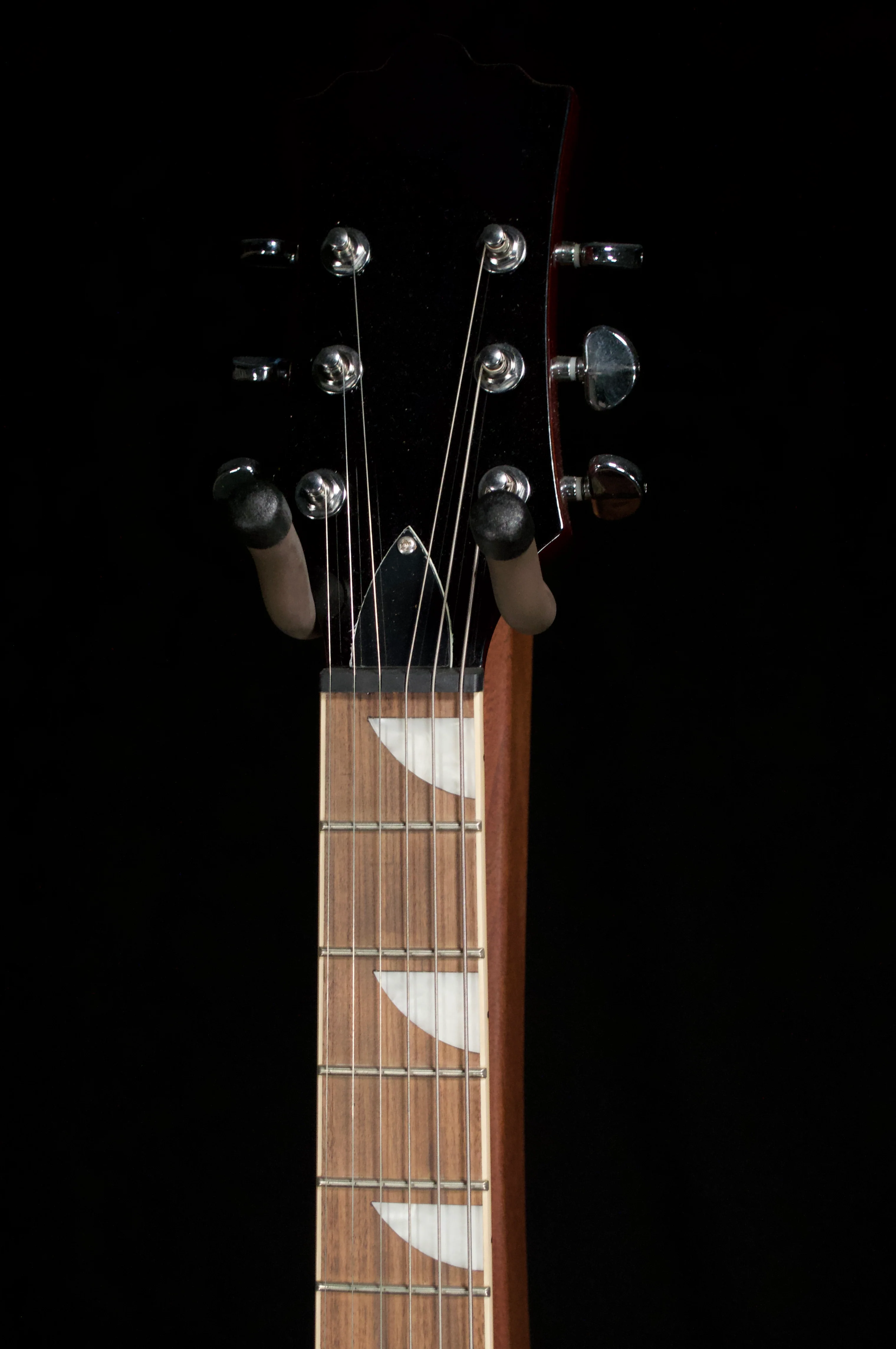 ✅ Eastwood Semi-hollow Left-handed Electric Guitar with Black Pick Guard - Image 4