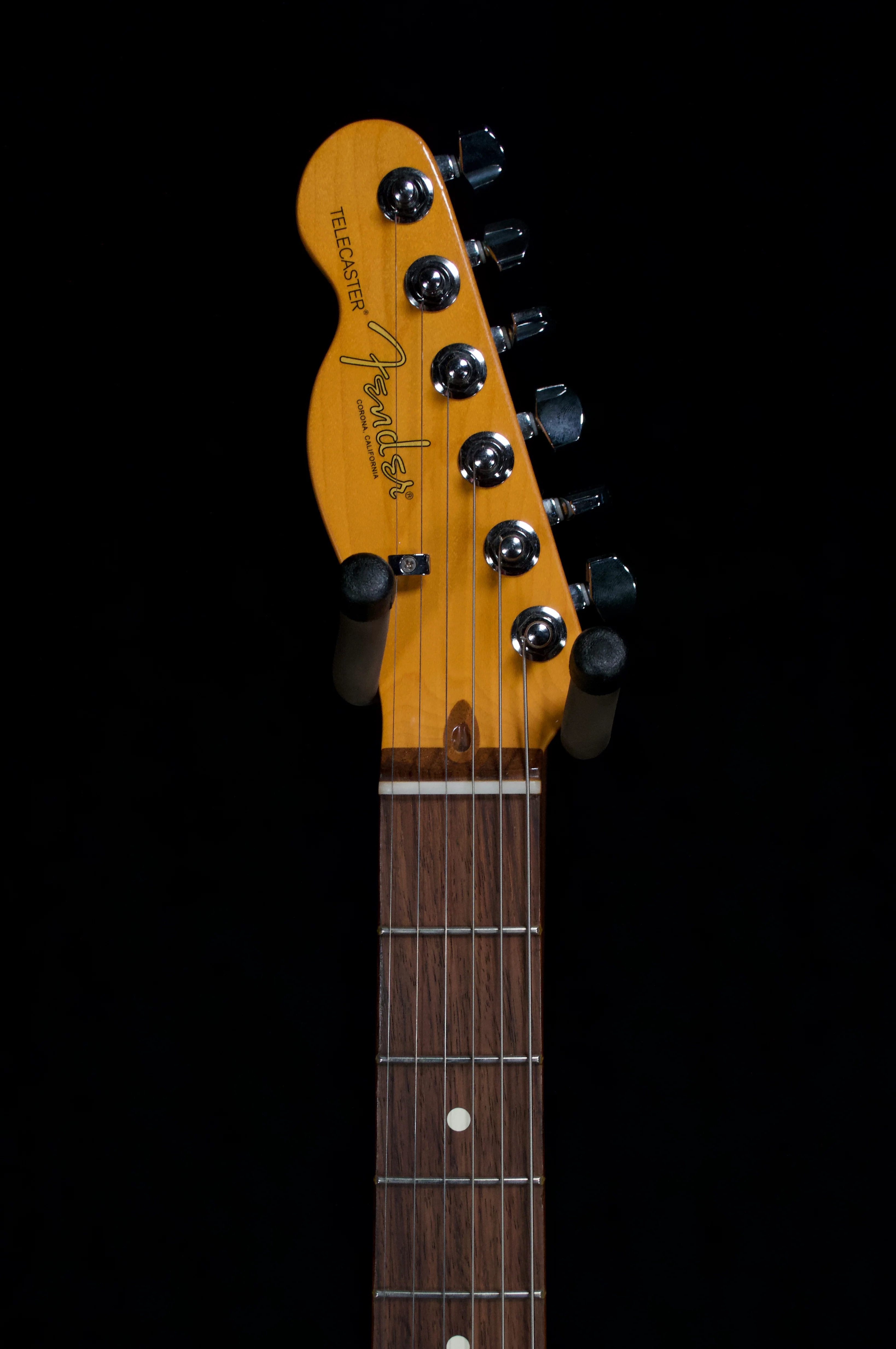 ✅ Fender American Professional 2 Tele Left-handed Electric Guitar - Image 4