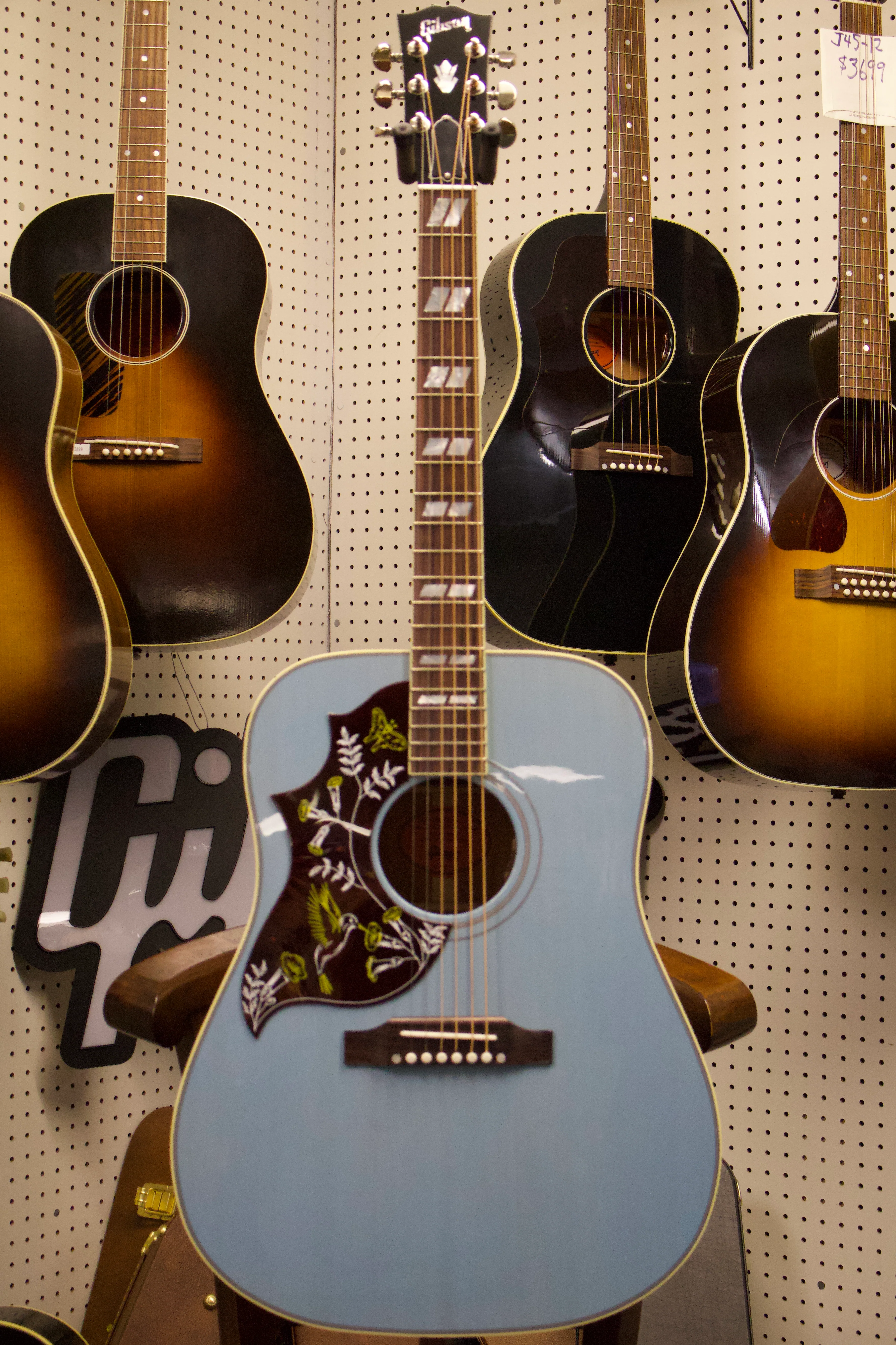 Gibson Custom Shop M2M Blue Sky Hummingbird. Left-handed - Image 2