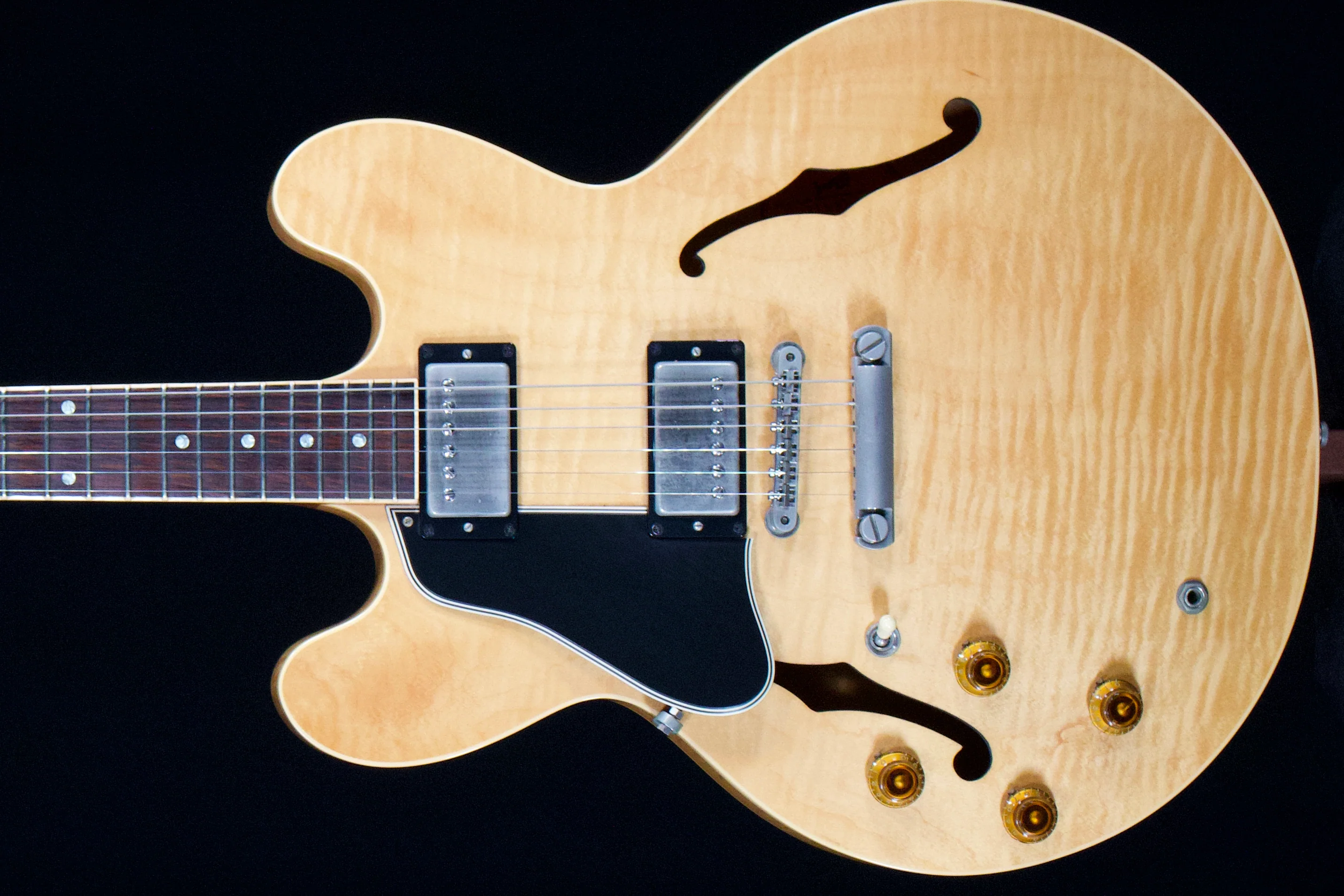 Gibson ES 335 AAA figured top Left-Handed used Near Mint