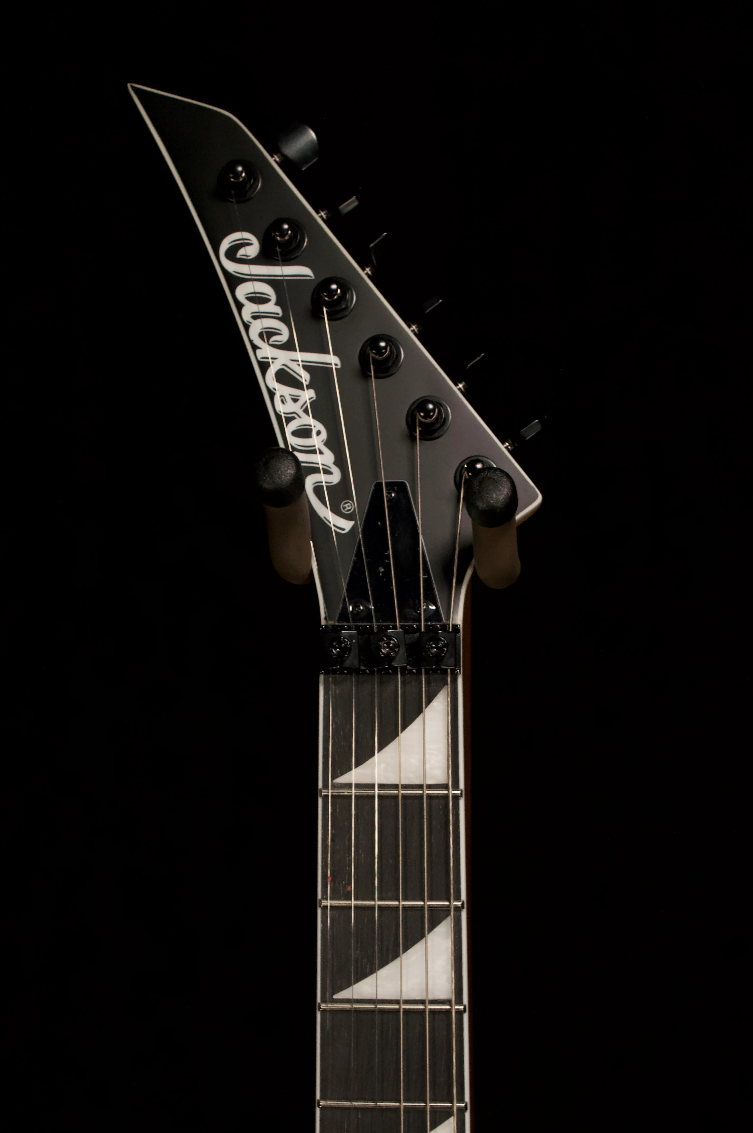 ✅ Jackson JS32 Rhoades Left-handed Electric Guitar - Image 4
