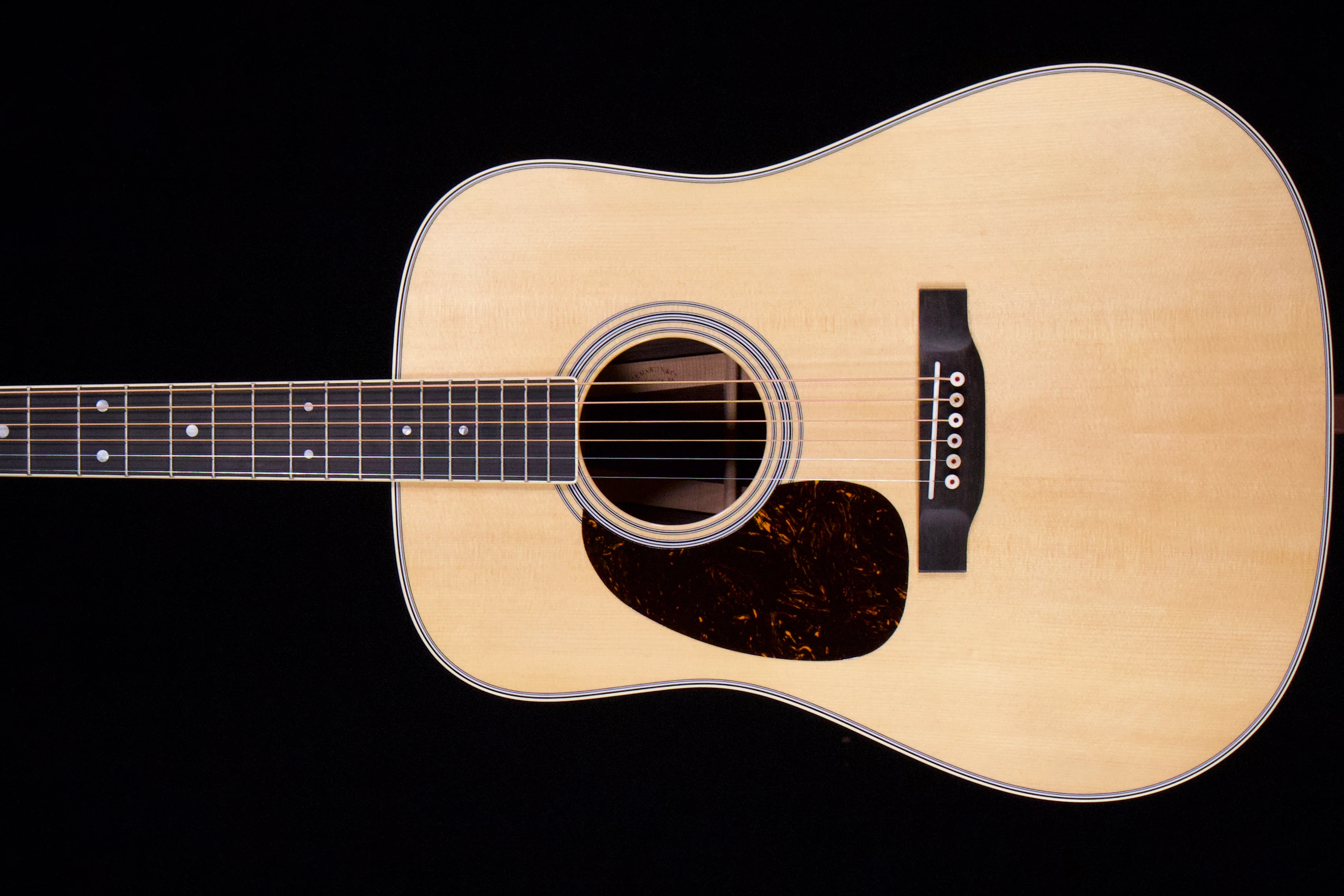 Martín D35. Left-Handed