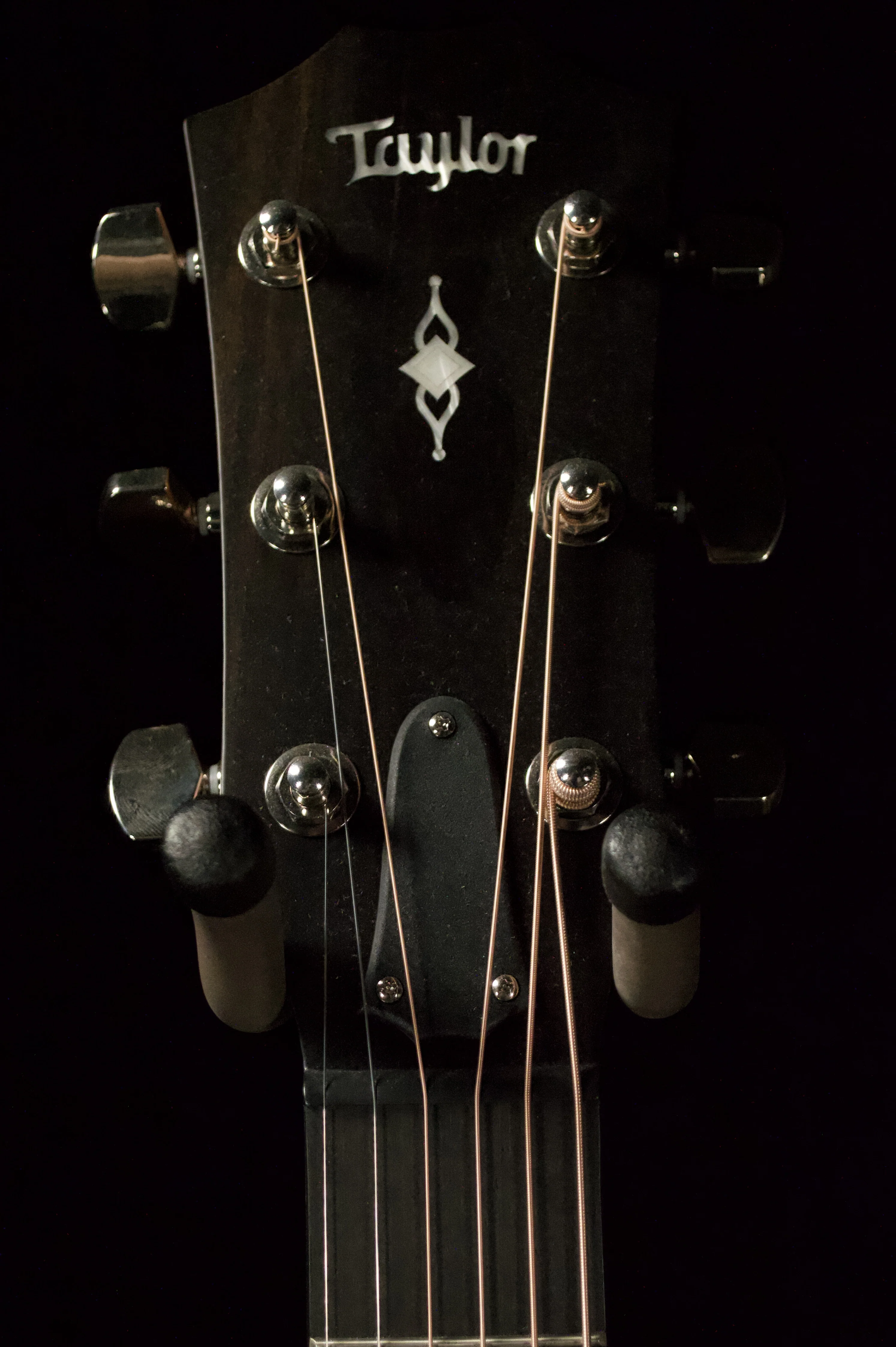 ✅ Taylor 317e Grand Orchestra with ES Electronics Left Handed - Image 4