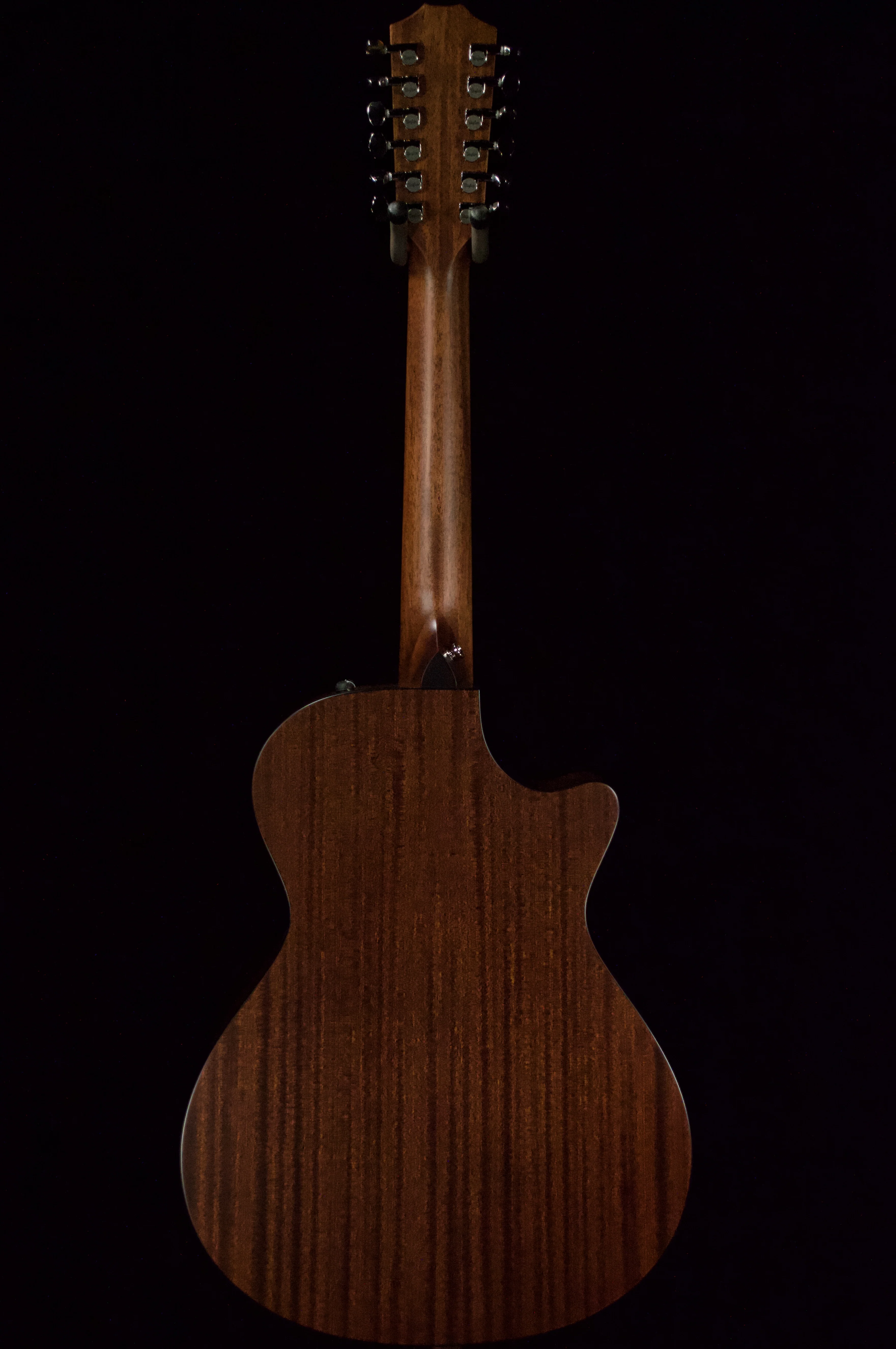 ✅ Taylor 352ce Concert 12 String 12 frets to the body Left Handed - Image 3