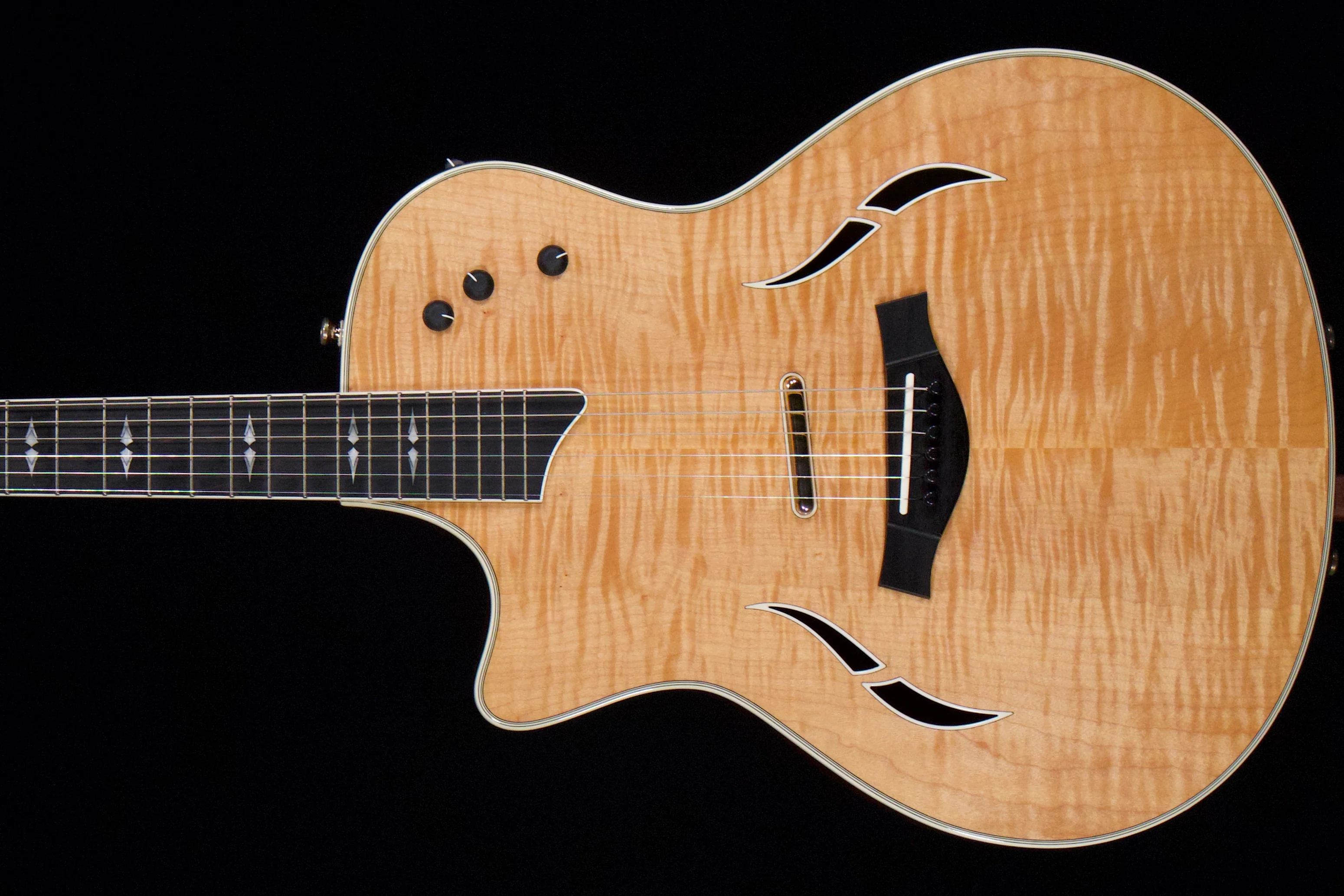 Taylor T5 Pro Used. Left-Handed