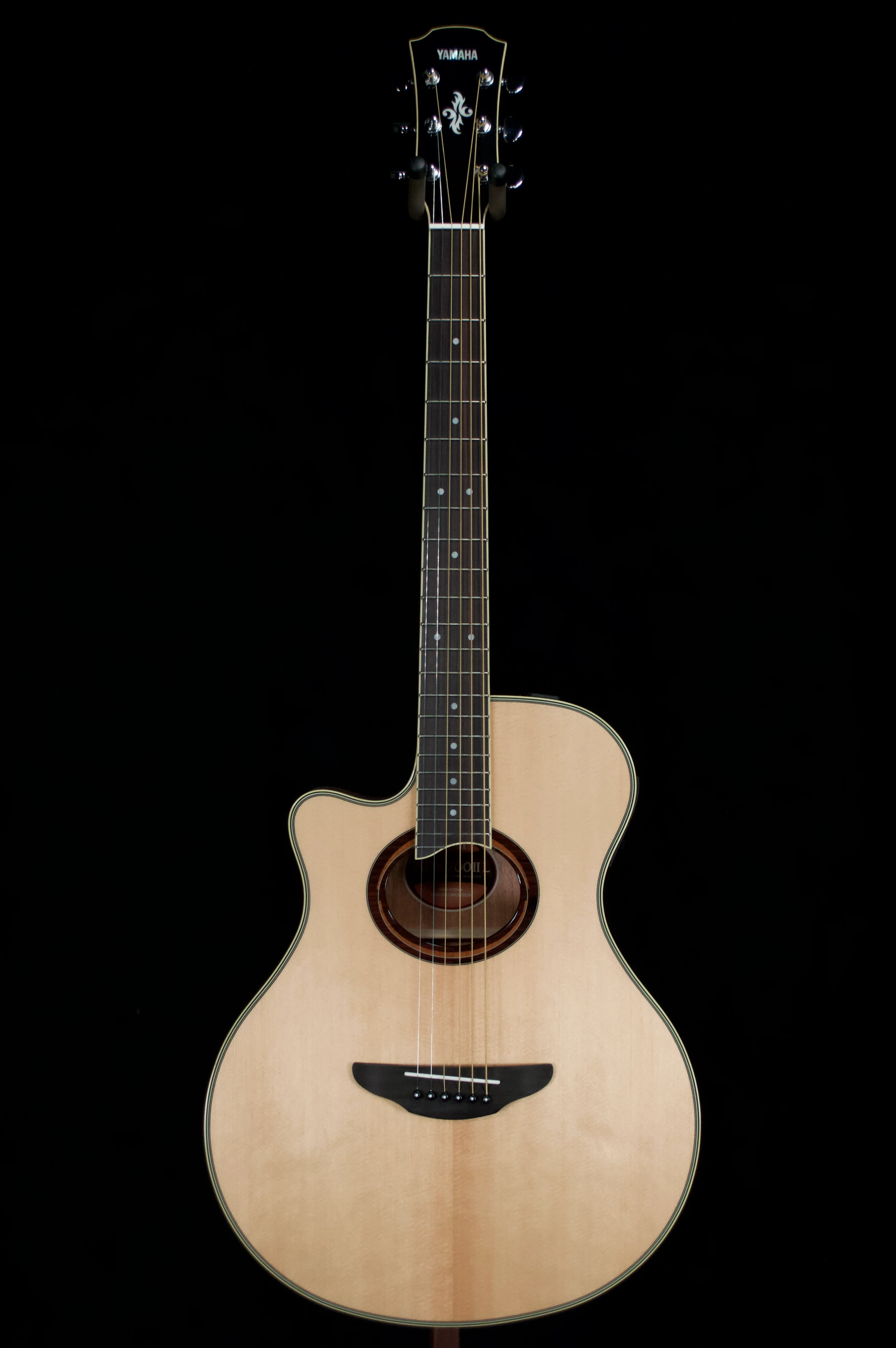 ✅ Yamaha APX 700L Left-handed - Image 2