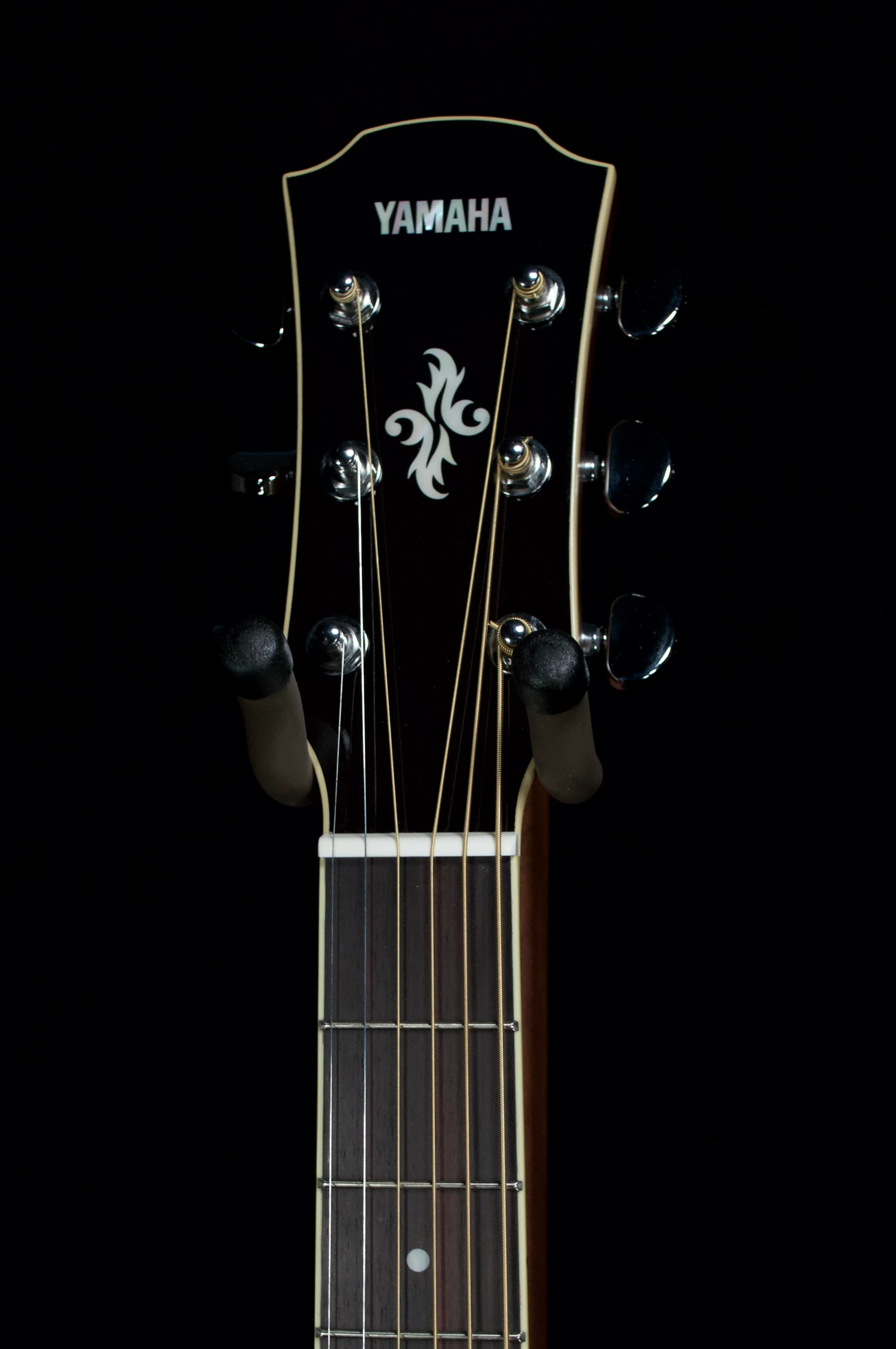 ✅ Yamaha APX 700L Left-handed - Image 4